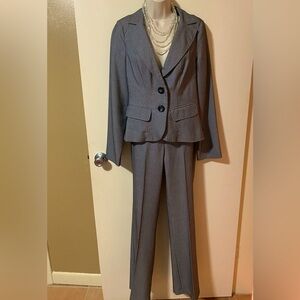 XOXO, Size 6, (medium) Blazer Jacket with Pants